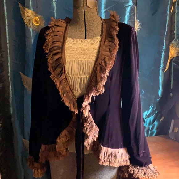 ⭐️Holly in Hanoi 100% Silk/Velvet Jacket⭐️ - Picture 1 of 8